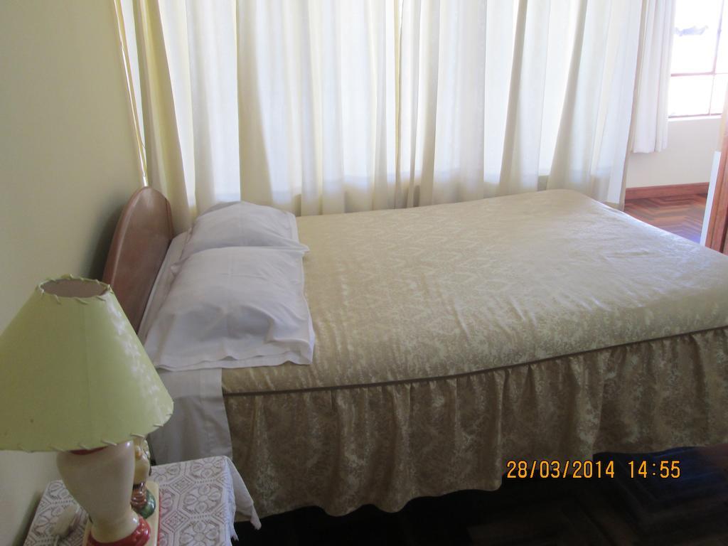 Hostal Santa Rosa Cuzco Habitación foto